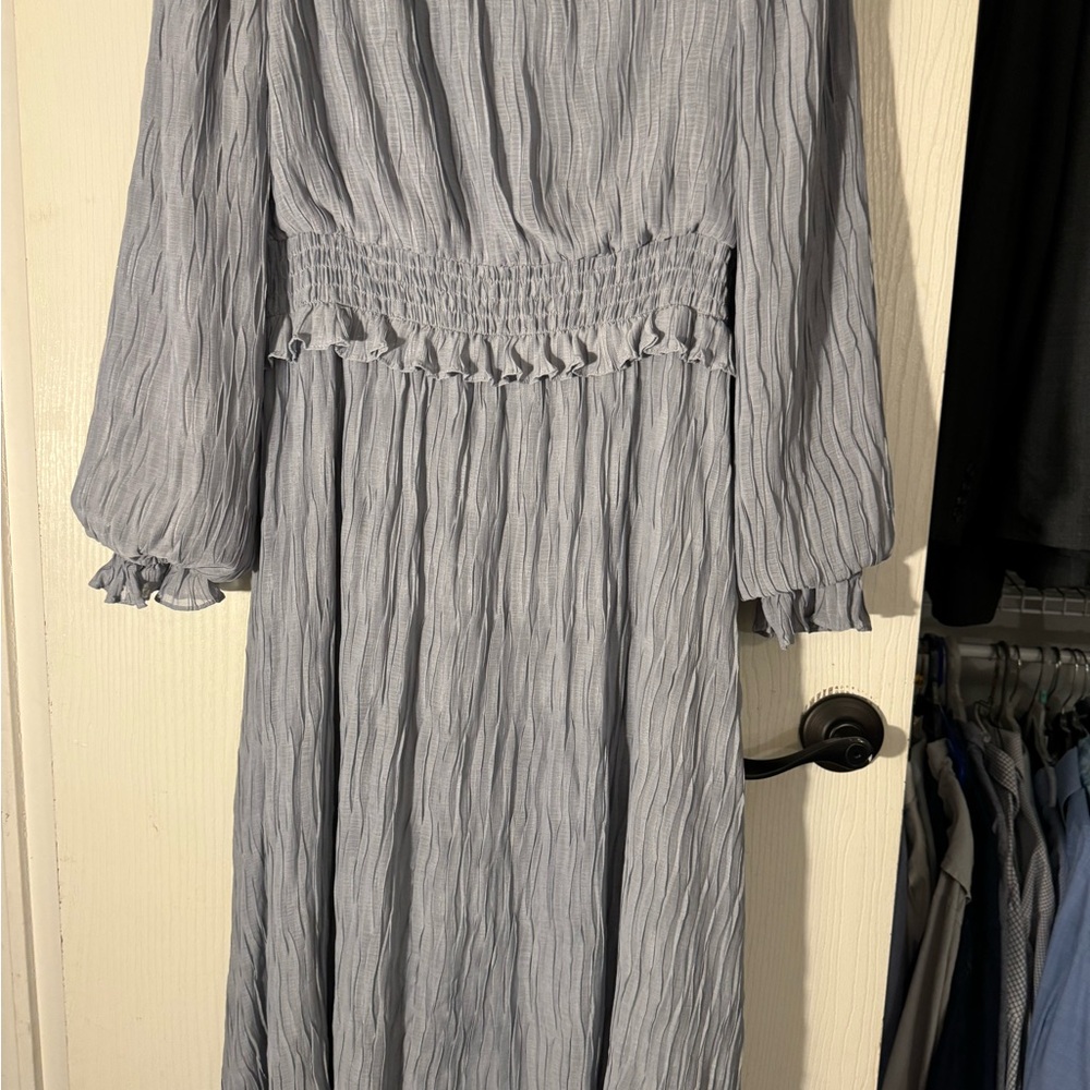 Beautiful blue midi length dress size large